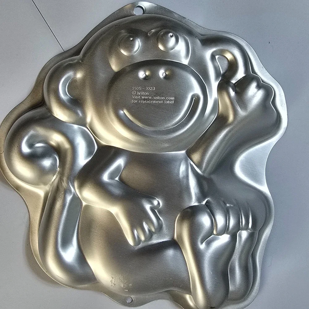 Wilton Monkey Cake Pan Kids Silver 2105-1023‎ Jungle Safari DIY Baking Novelty